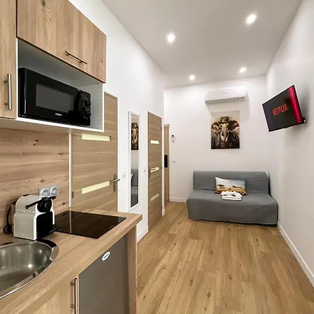 Nets - La Coulee Verte アパート